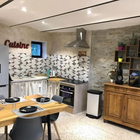 Des Bourboul Holiday home